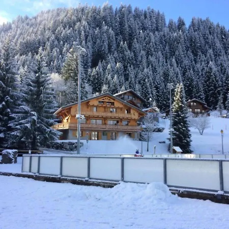 28 Etoiles De Vonnes Chalet *